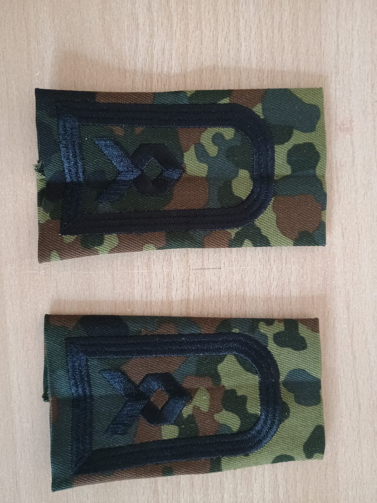 Bestickte Flecktarn-Dienstgradschlaufen